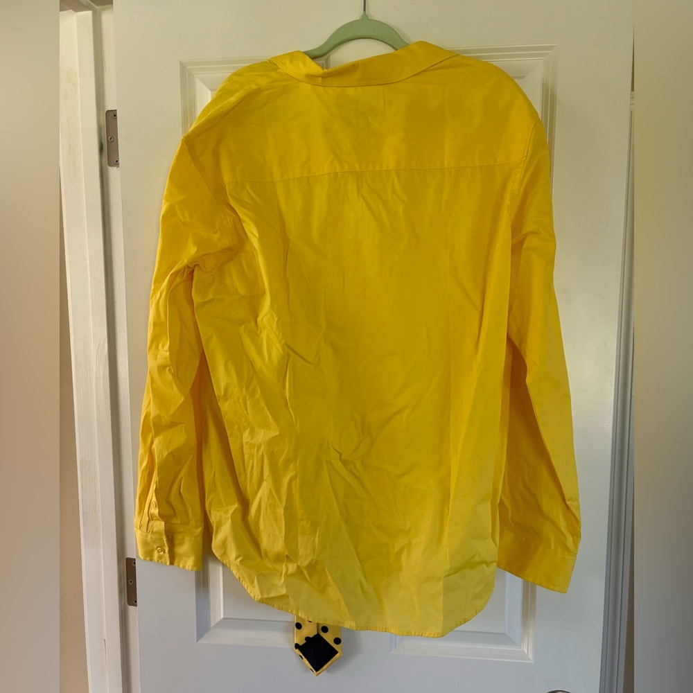 Men's Yellow Costume Suit with Polka Dot Tie and Pointed Hat - Picture 7 of 8